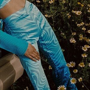 🆕 ZARA Satin Effect Retro Print Groovy Pants in Baby Blue SZ M